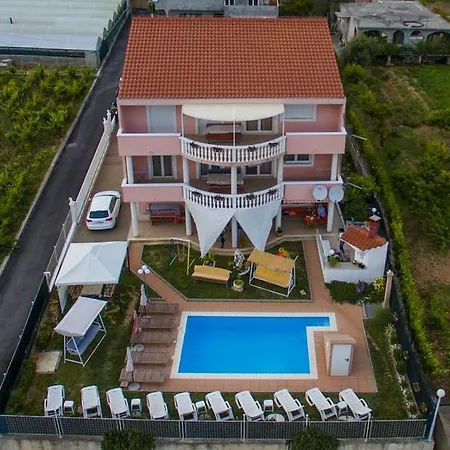 5963c Apartment *