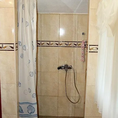 Apartment 5963c