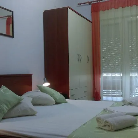 5963c Apartment